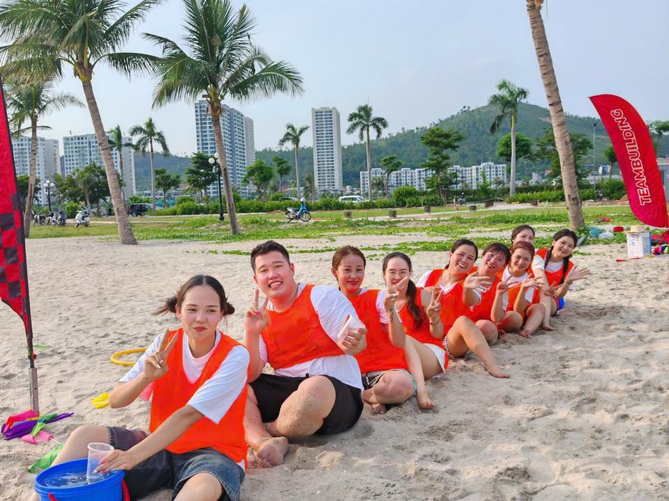 Nghỉ giữa hiệp sau phần thi trên cát